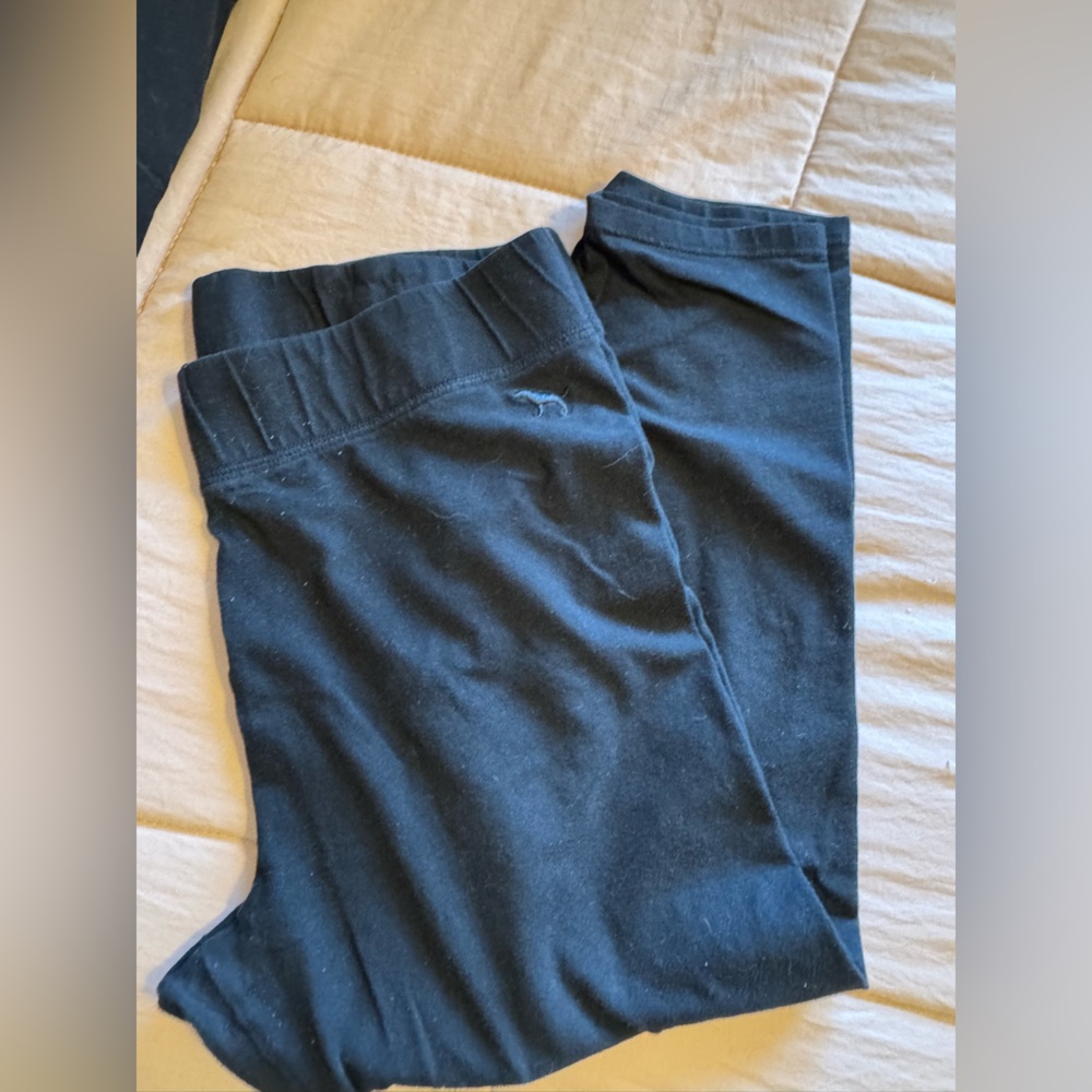 Victoria Secret Black Capri Leggings Size Medium